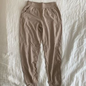 LULULEMON sweatpants